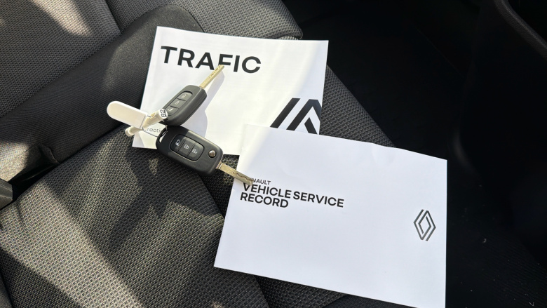 Renault Trafic Swb Diesel SL30 Blue dCi 150 Advance [Safety] Van EAG9